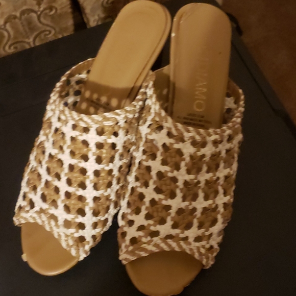 Shoes - Tan and white heels Size 8.5